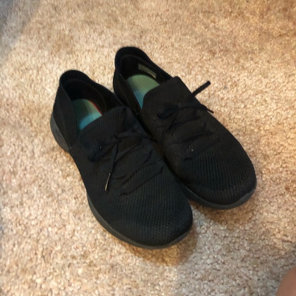 Skechers Shoes - Black shoes for the gym